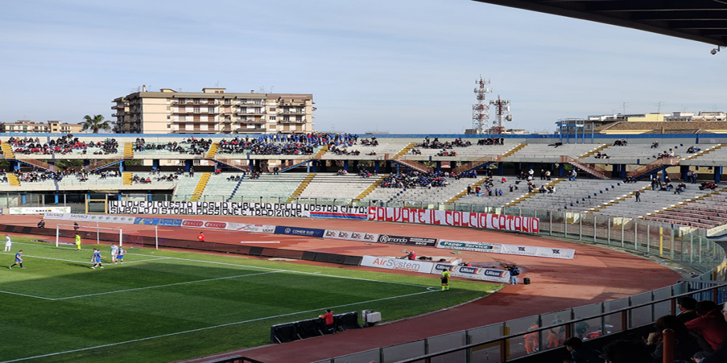 Striscione curva sud catania