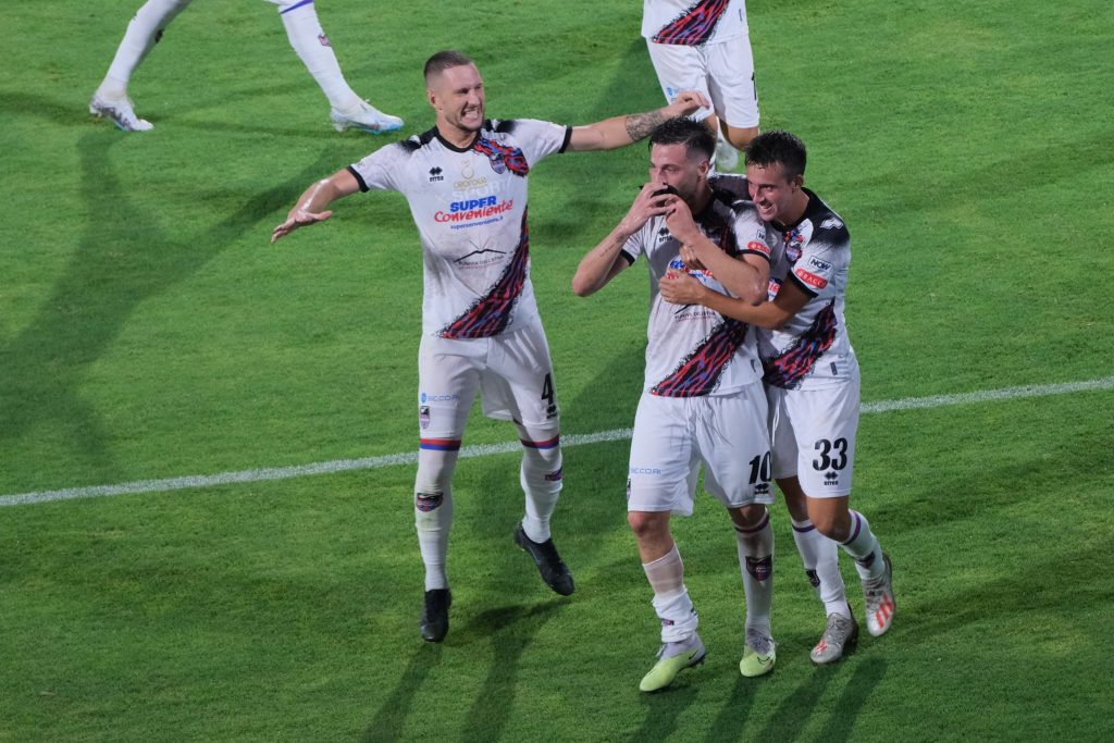 Lo show del Catania va in scena a Caserta: I rossazzurri calano il poker e si rilanciano