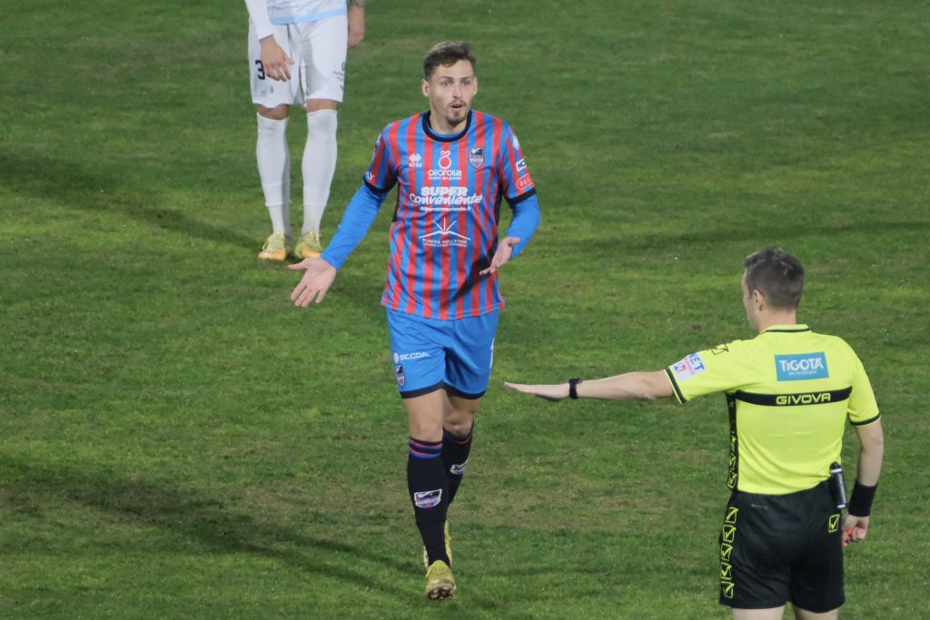 Catania, pareggio amaro contro la Virtus Francavilla: i rossazzurri dominano, ma sprecano troppe occasioni